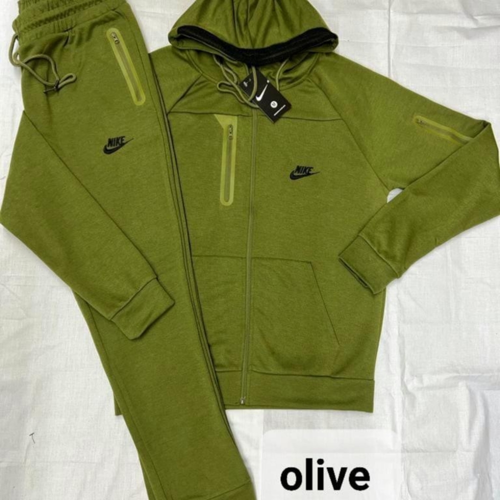 Nike - Picture 12 of 12